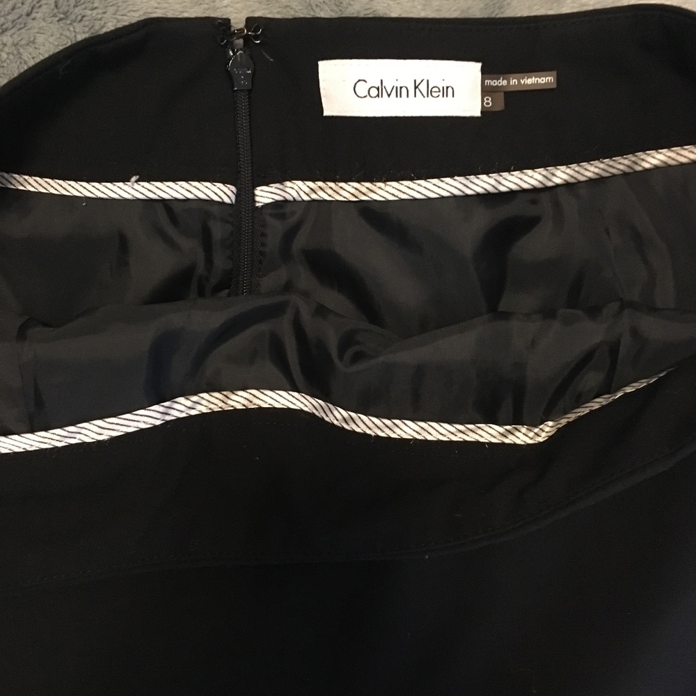 Calvin Klein black pencil skirt size 8